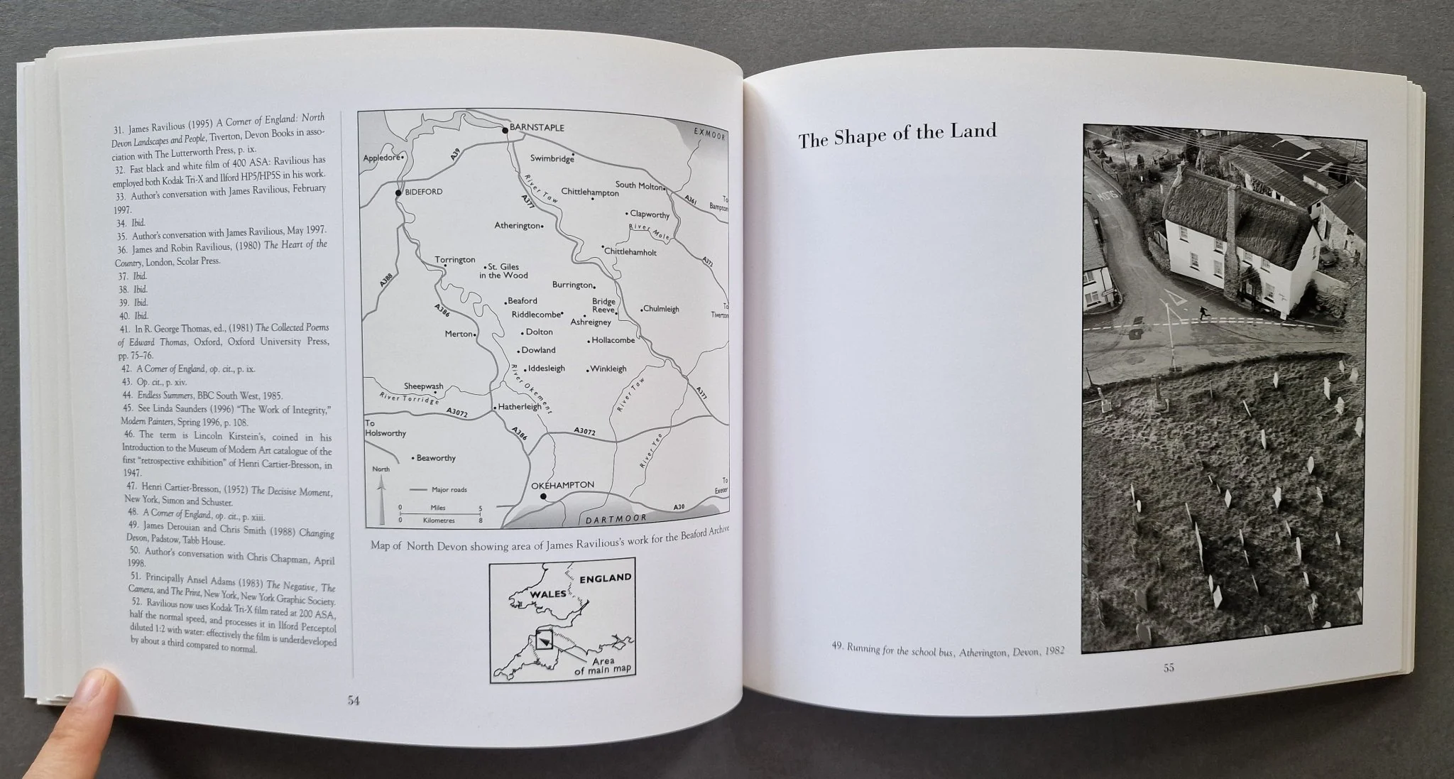 An English Eye: The Photographs of James Ravilious - Image 4