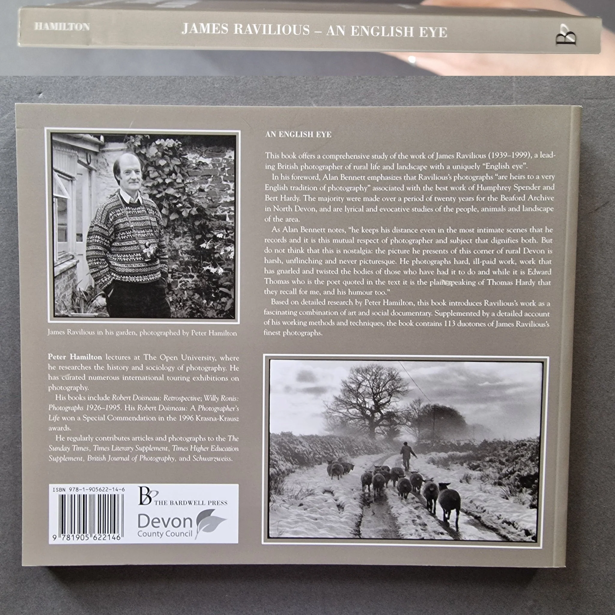 An English Eye: The Photographs of James Ravilious - Image 8