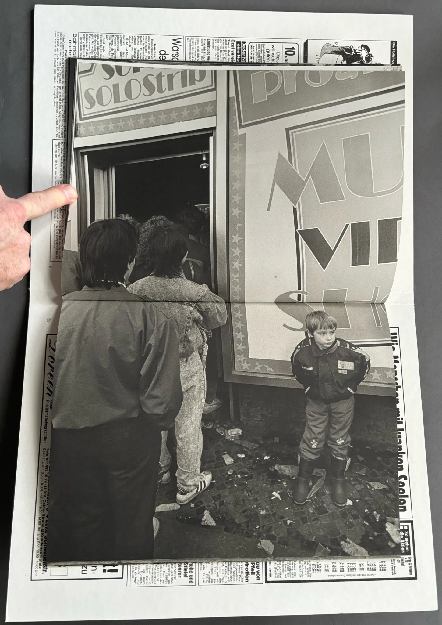 Die Mauer Ist Weg! - Image 4