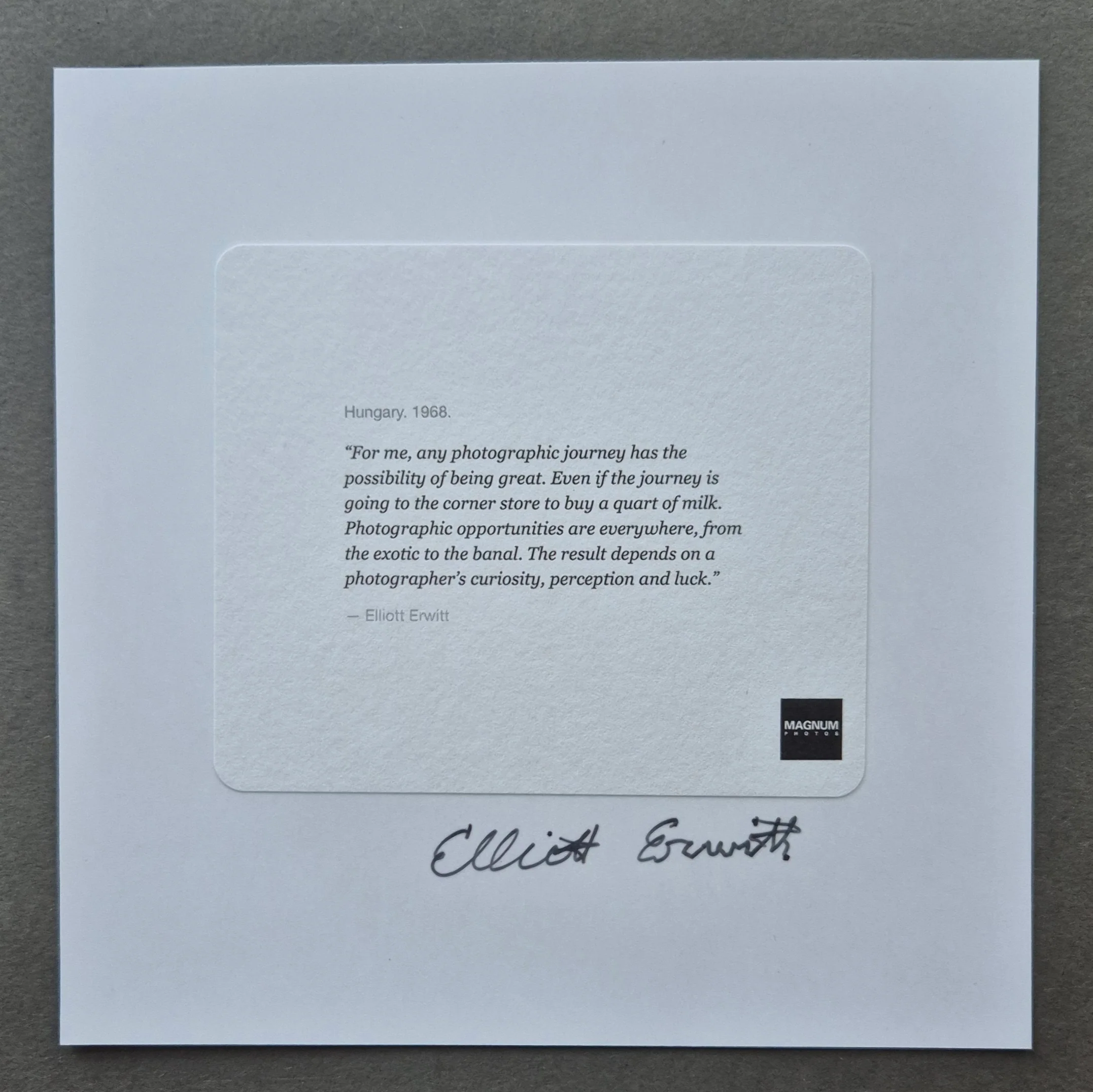 Elliott Erwitt Magnum Square Prints - Image 3