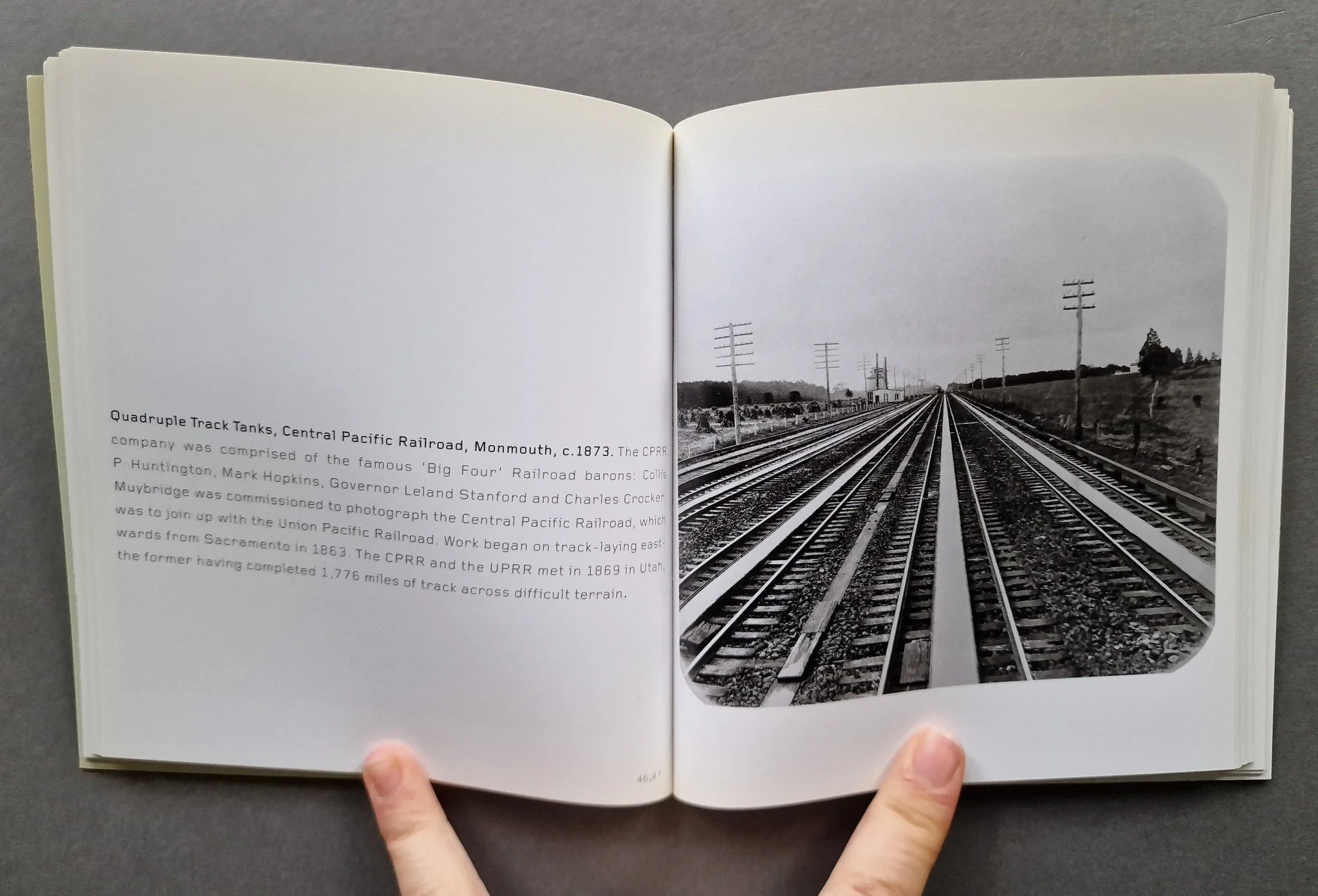 Five Pioneers of Photography: Mathew Brady, Martin Chambi, Fadweard Muybridge, Daido Moriyama, James Van Der Zee (Phaidon 55's Series) - Image 5