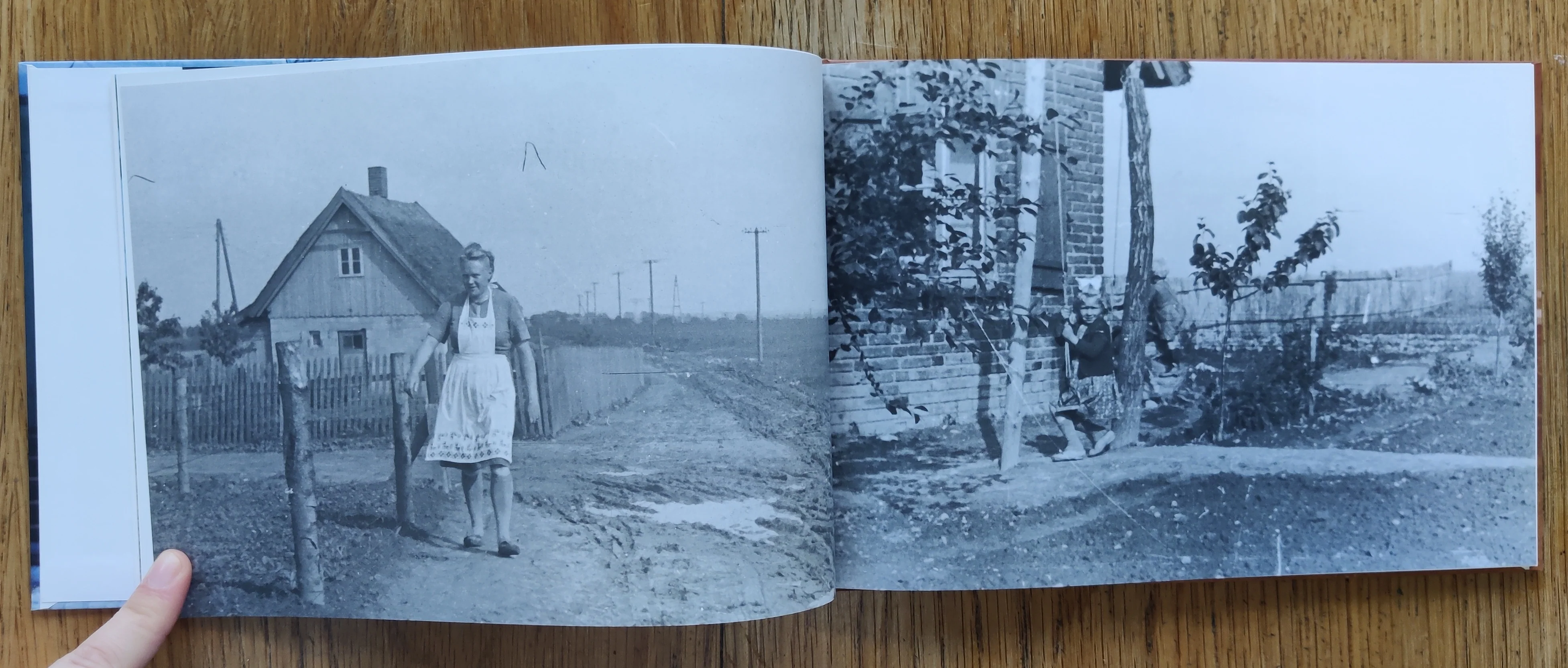 Hello From Bloomer (Viele Grüße aus Wismar) - Artist Edition with Print - Image 7