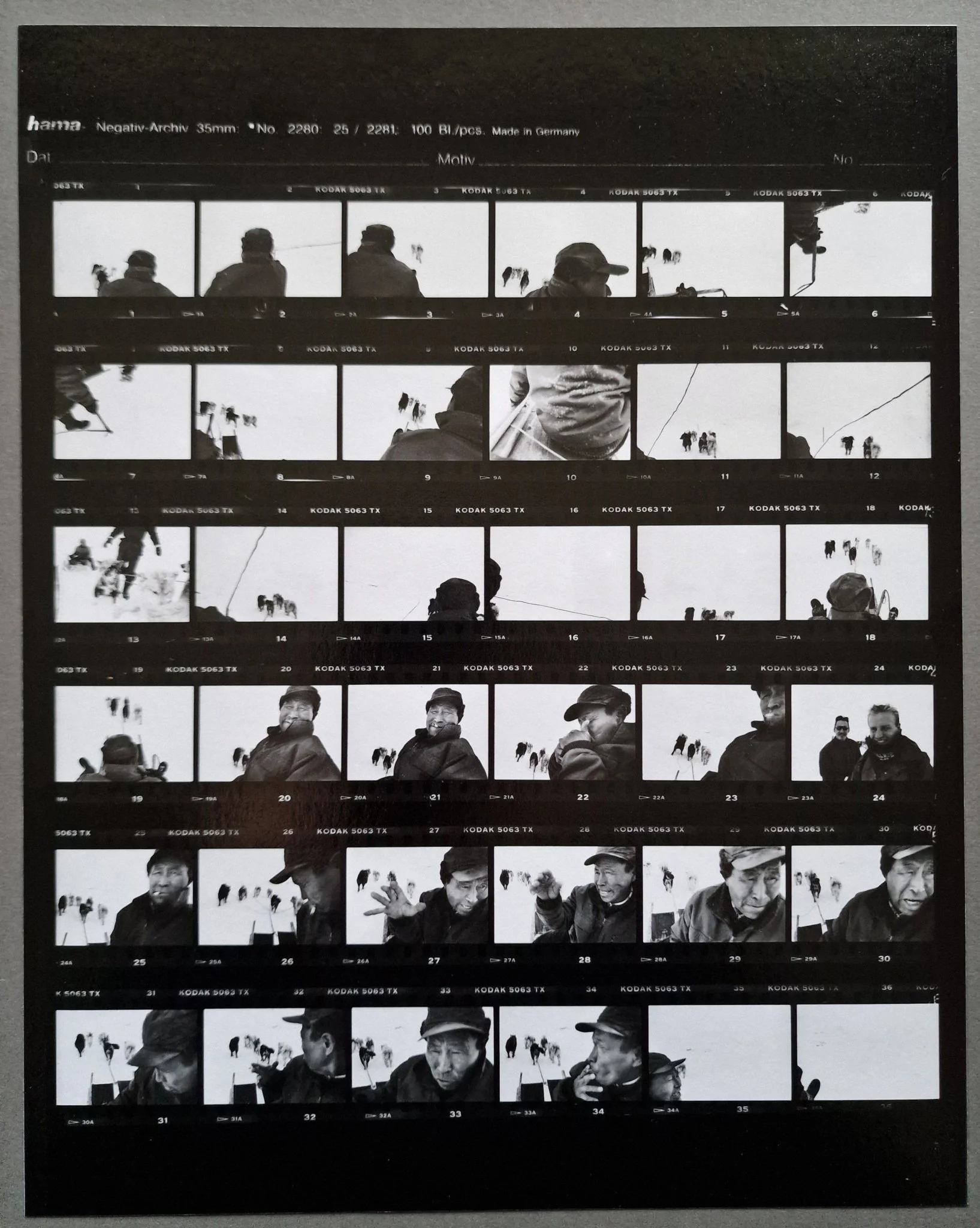 James' House (Greenlandic/English Edition) - Image 2
