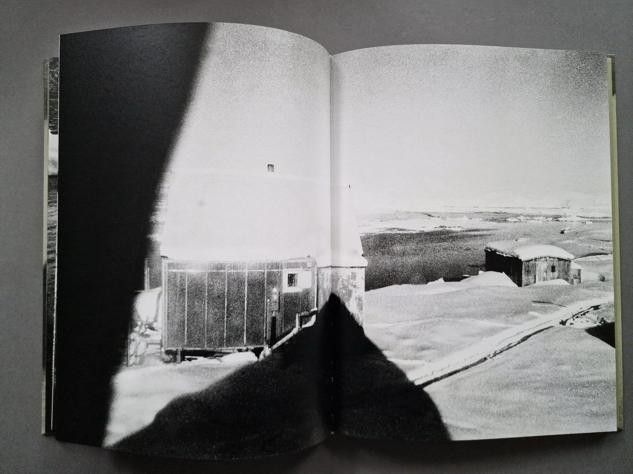James' House (Greenlandic/English Edition) - Image 9