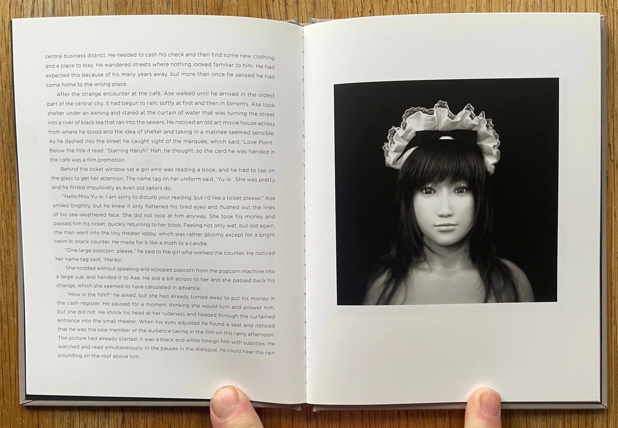 Love Point (One Picture Books) - Image 5