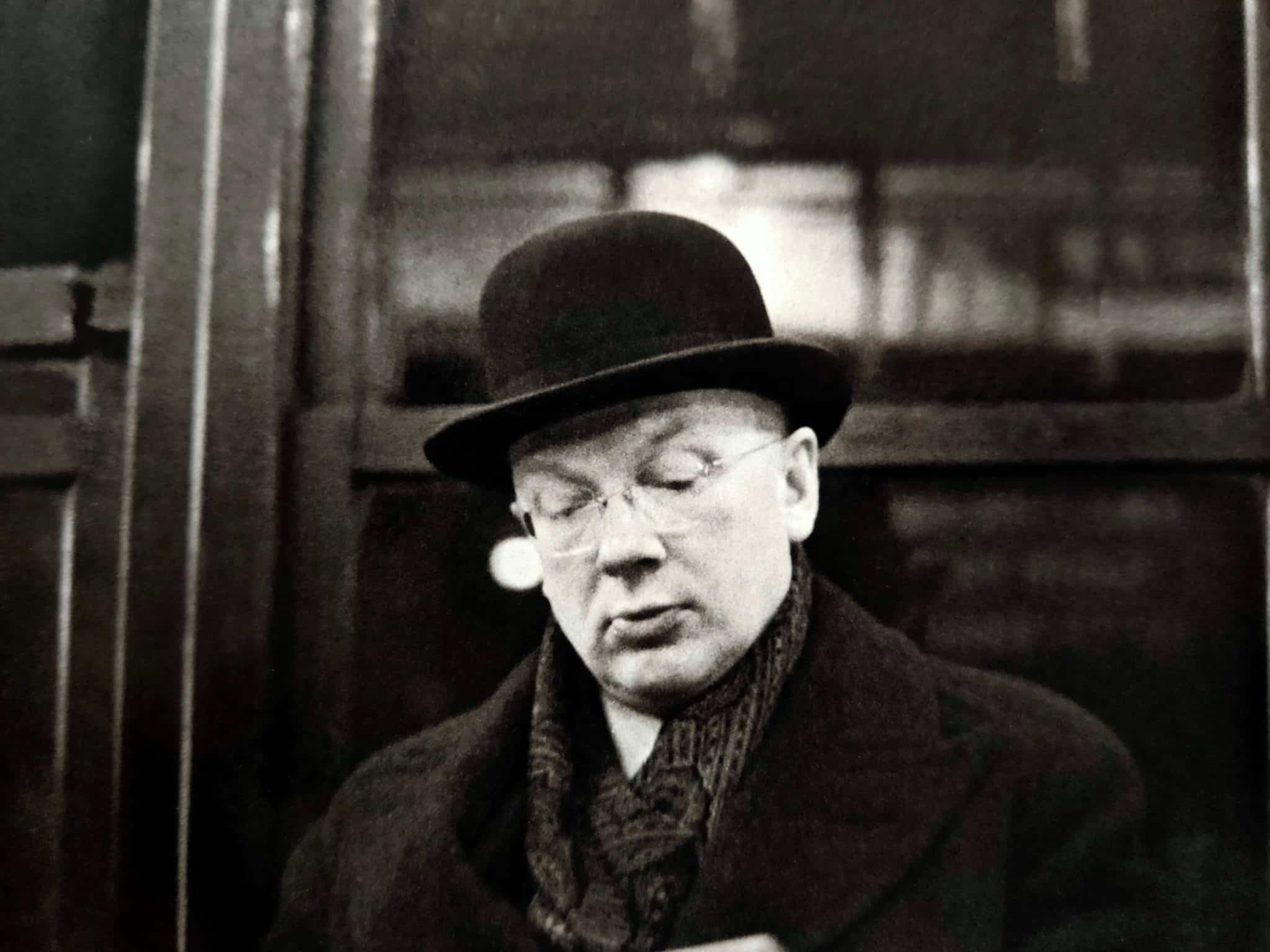 Manhattan Transit - The Subway Photographs of Helen Levitt - Image 2