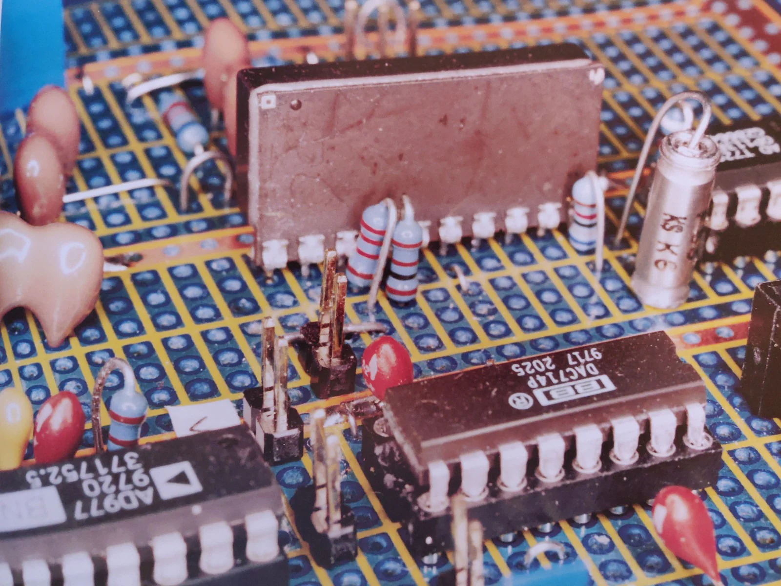 Material - Image 6