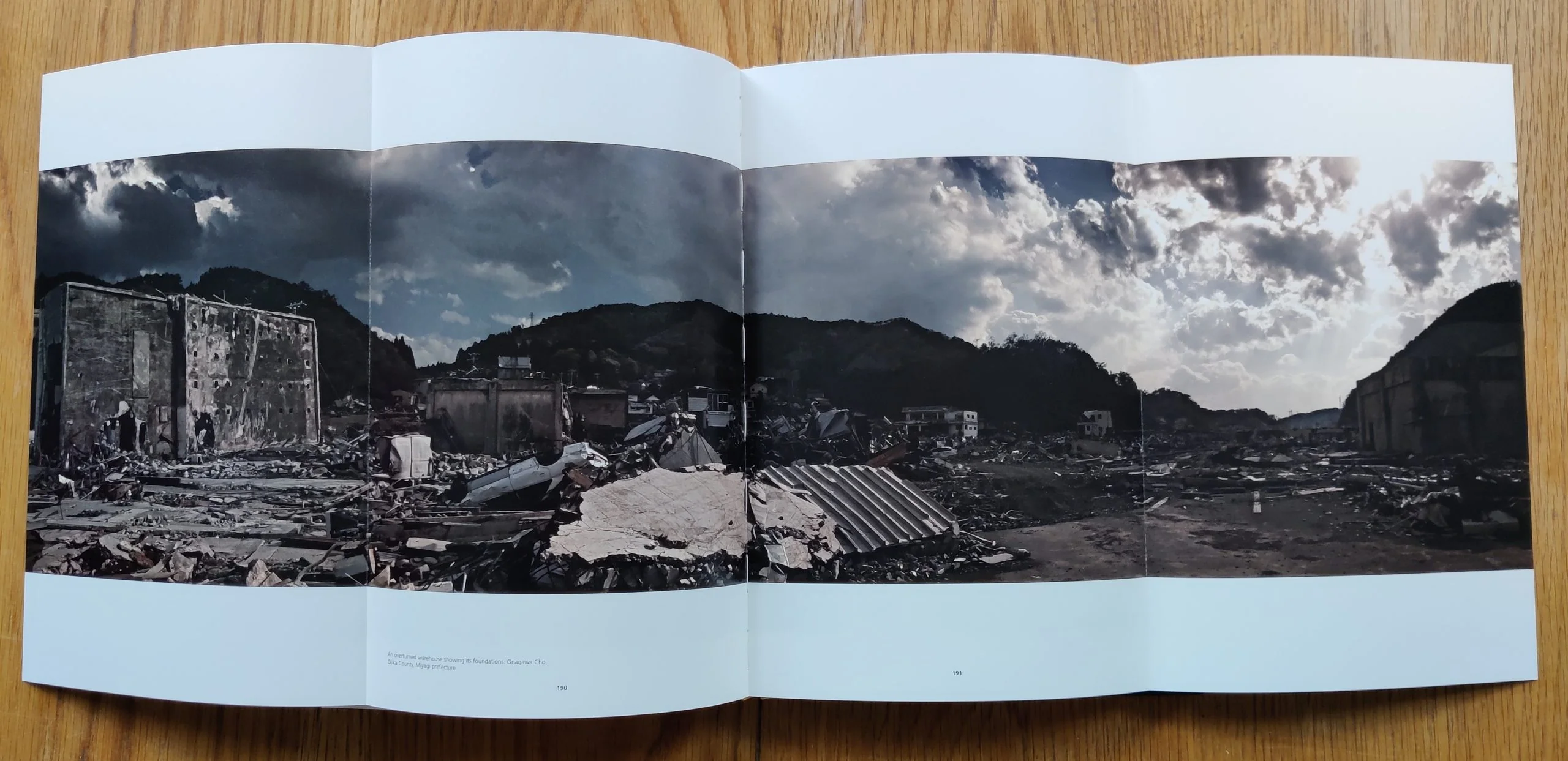 Mighty Silence: Images of Destruction - Image 7