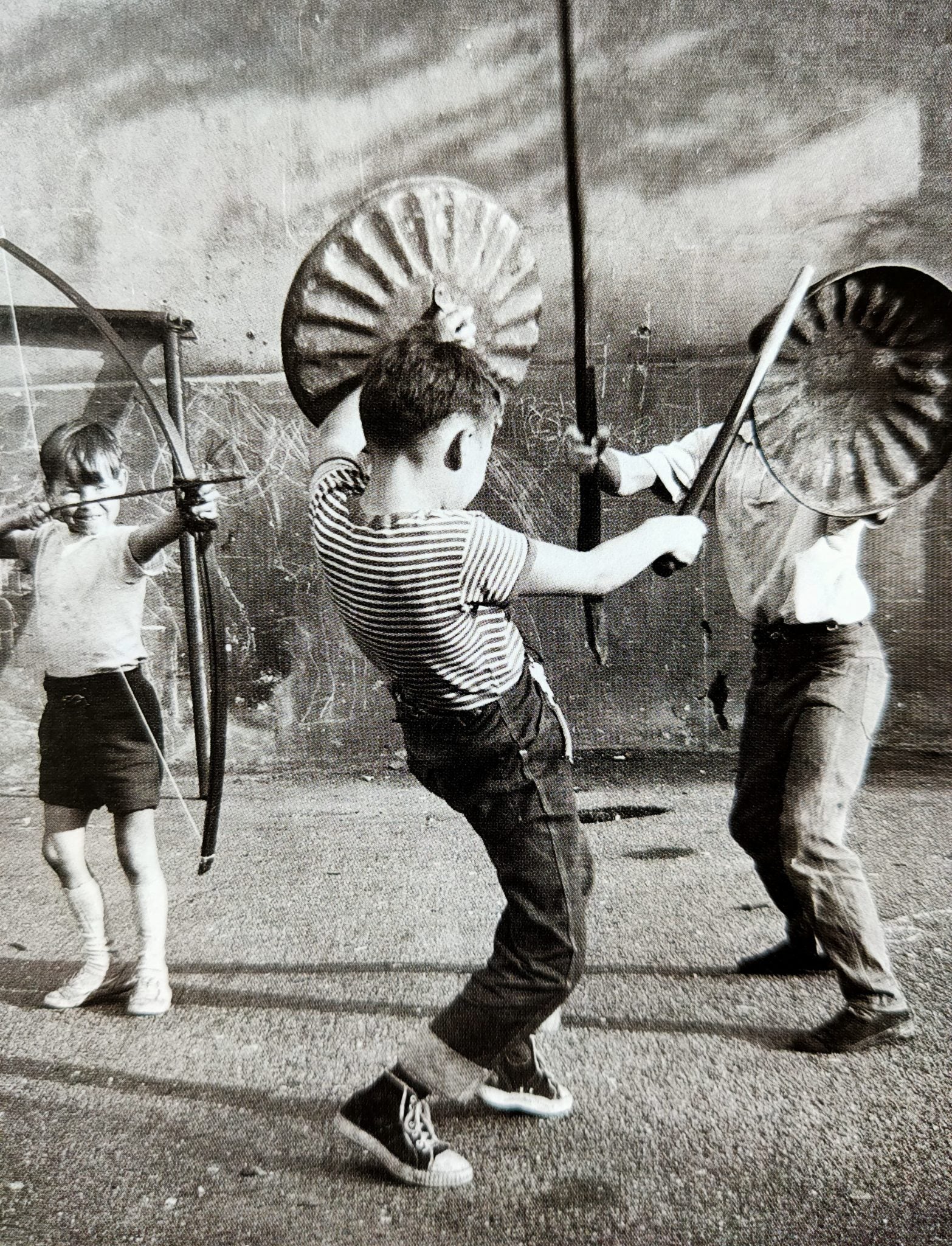 Paradise Street: The Lost Art of Playing Outside (Vintage Britain) - Image 5