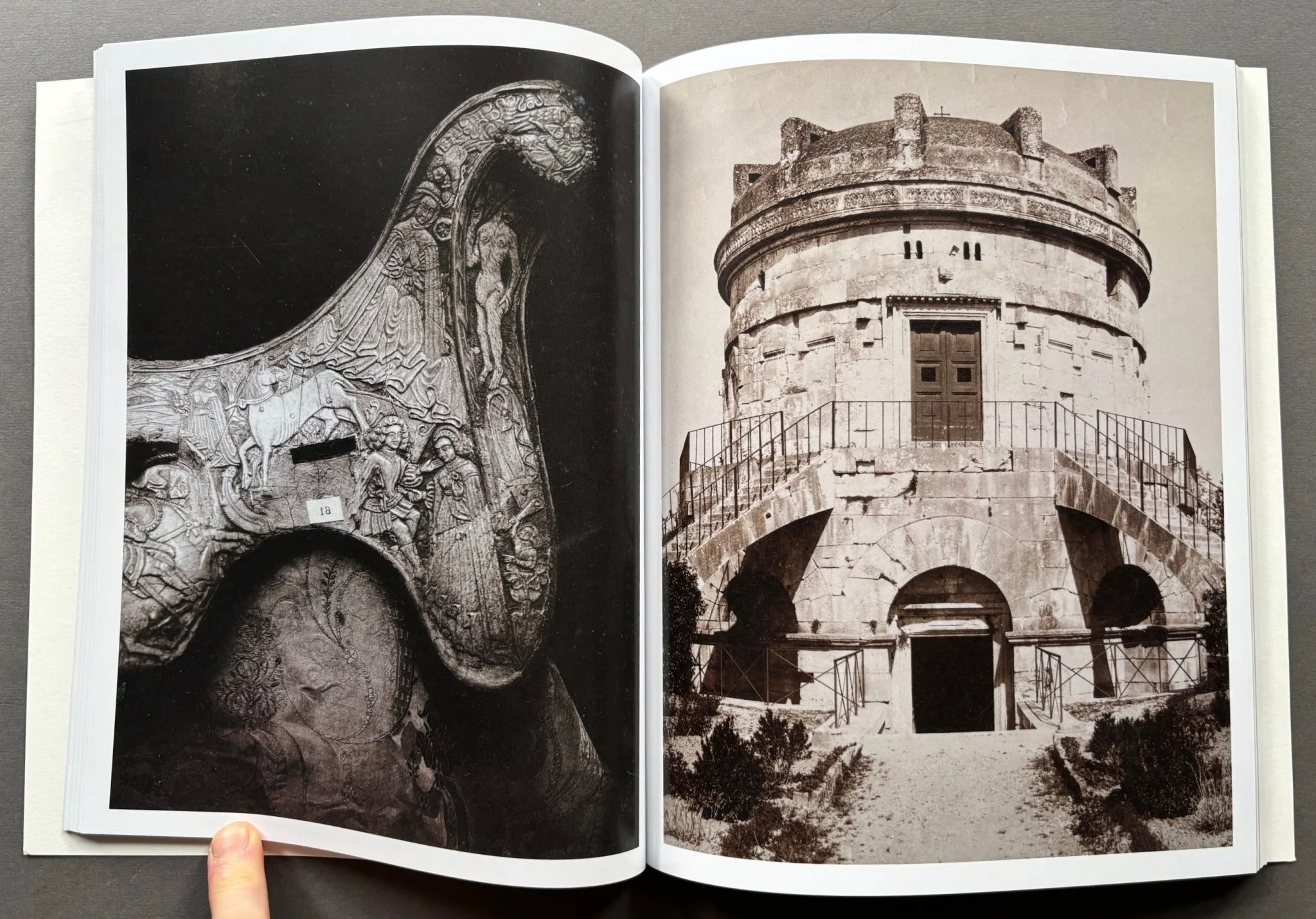 Remediations: Photographs from Art Academies - Image 4