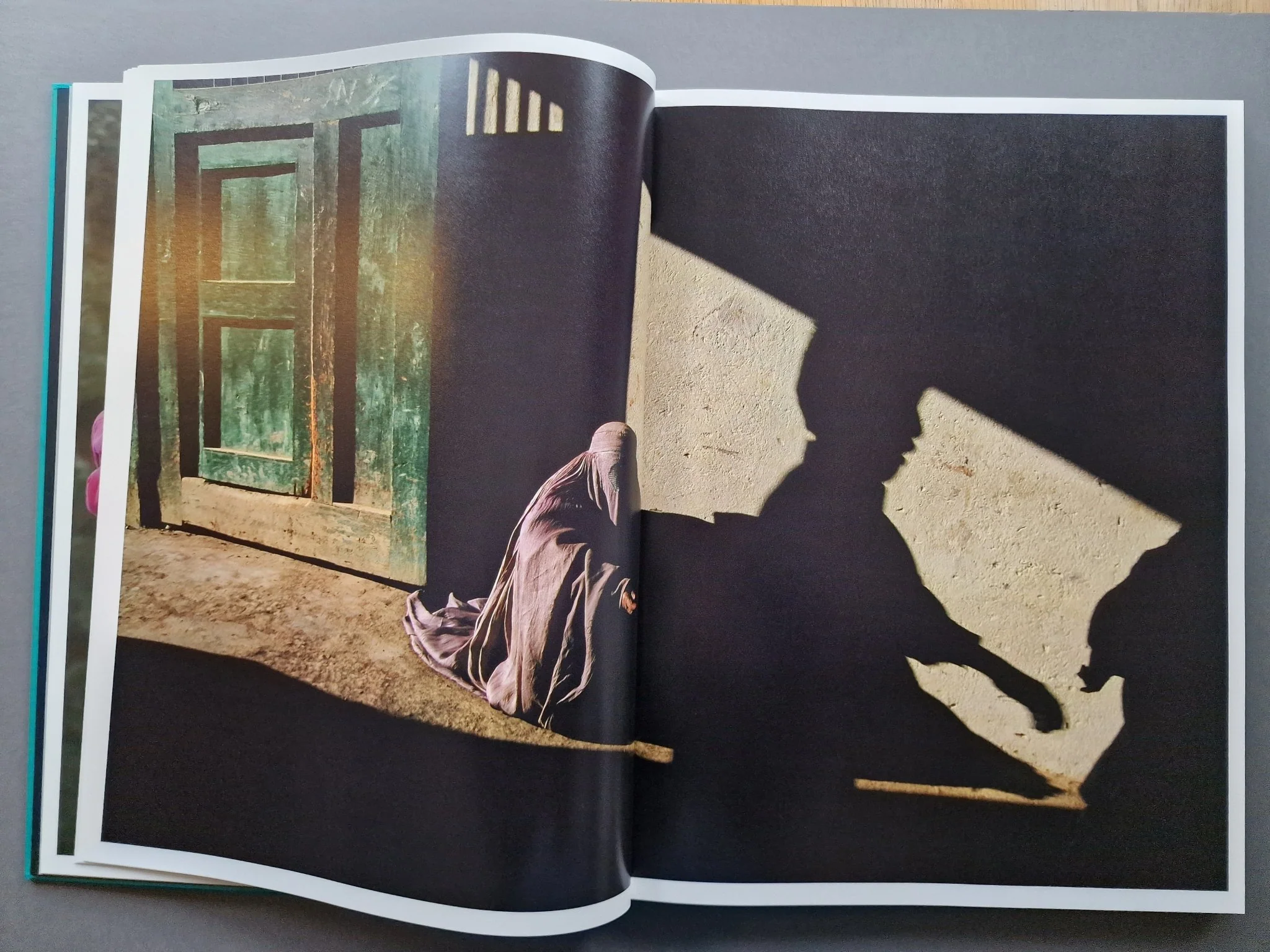 Steve McCurry: The Iconic Photographs - Image 6