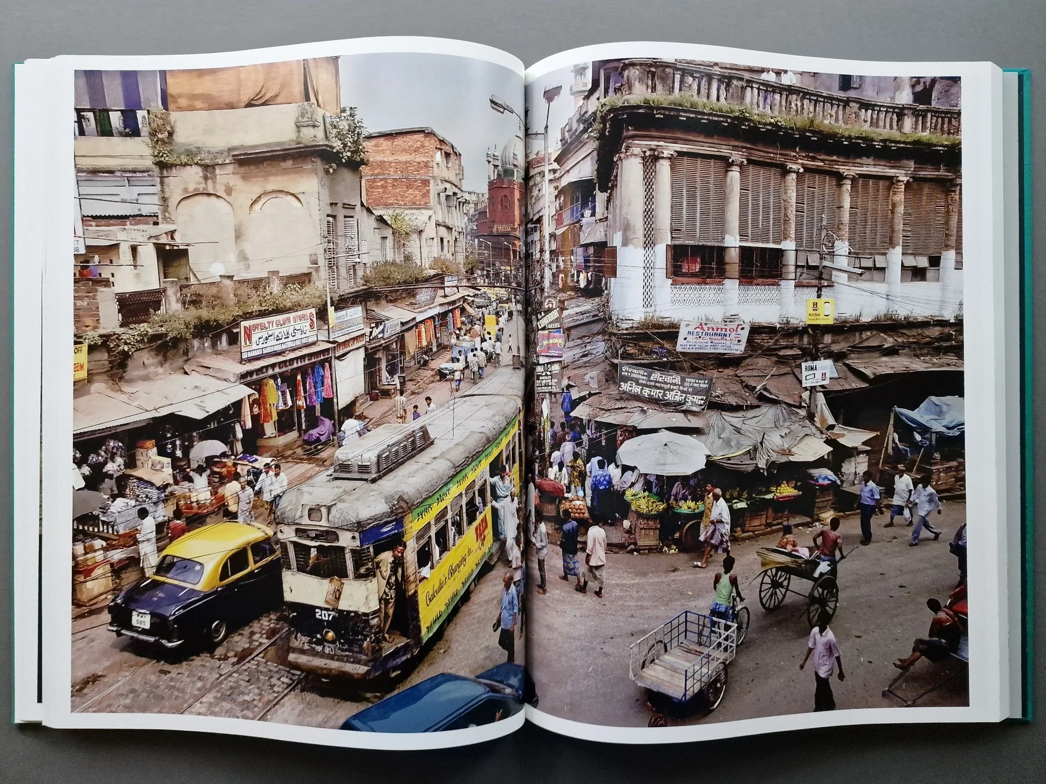 Steve McCurry: The Iconic Photographs - Image 7