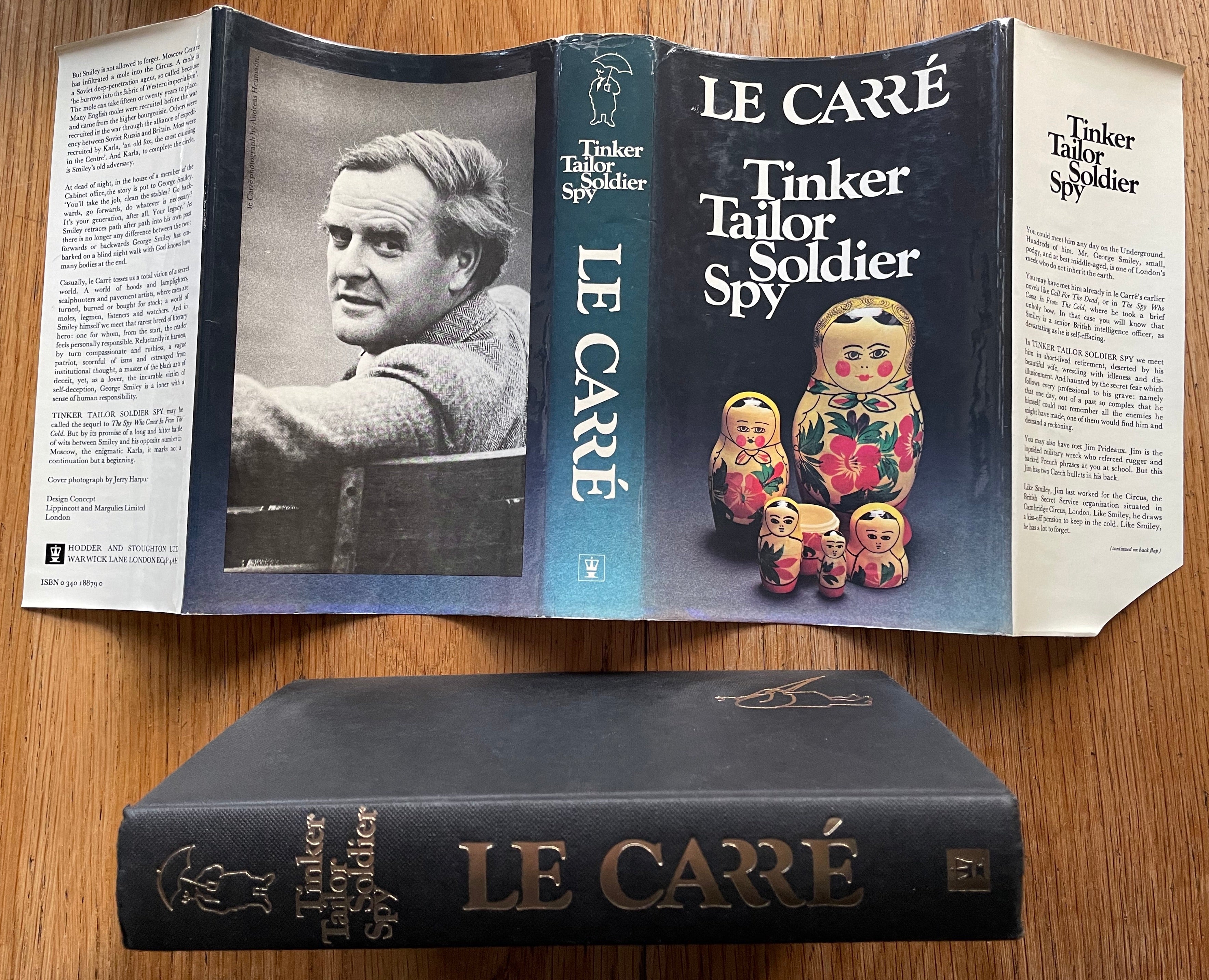 The Karla Trilogy - Tinker Tailor Soldier Spy - The Honourable Schoolboy - Smiley's People - Image 5