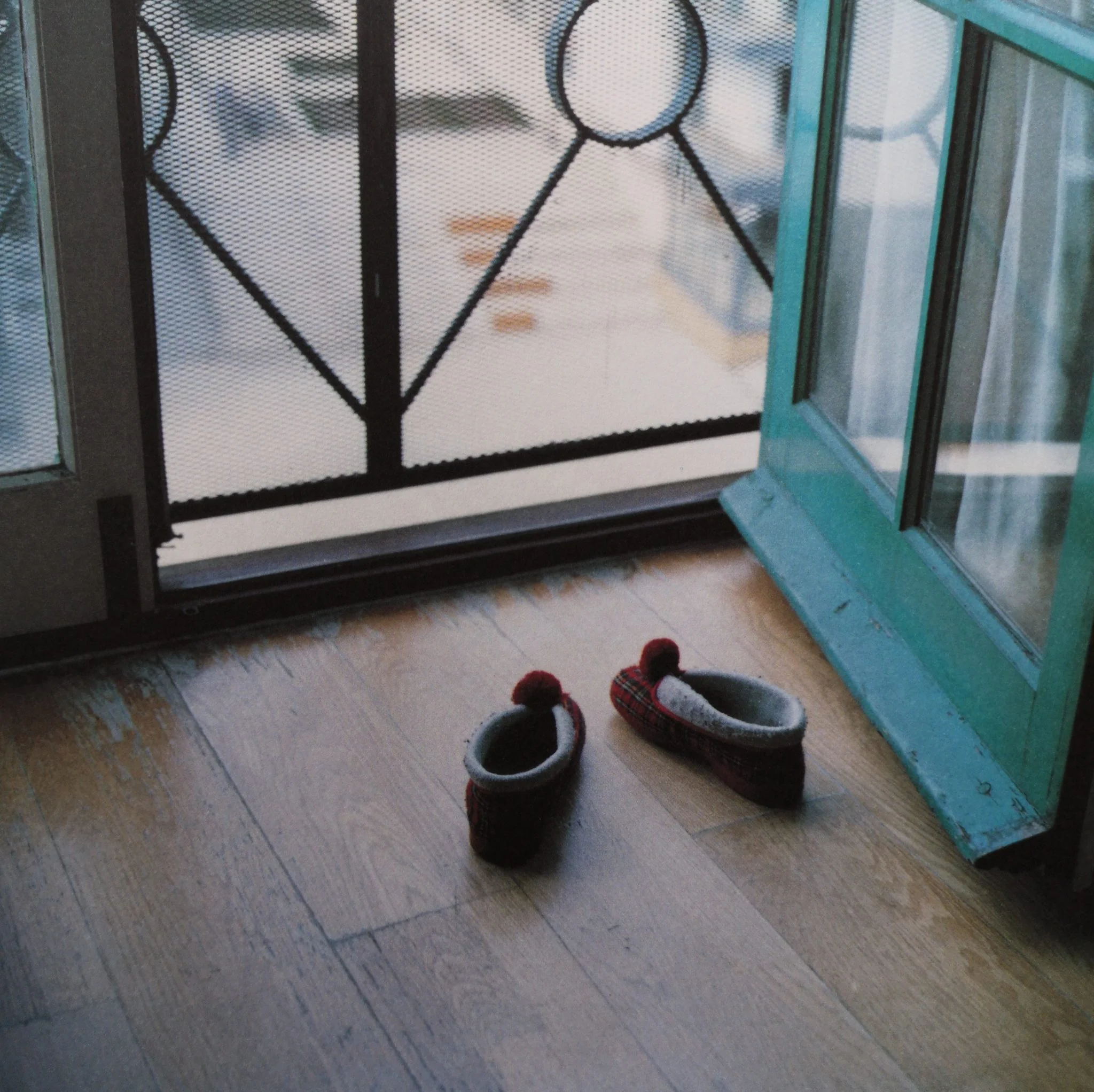 The Memory of My Wardrobe - Image 6